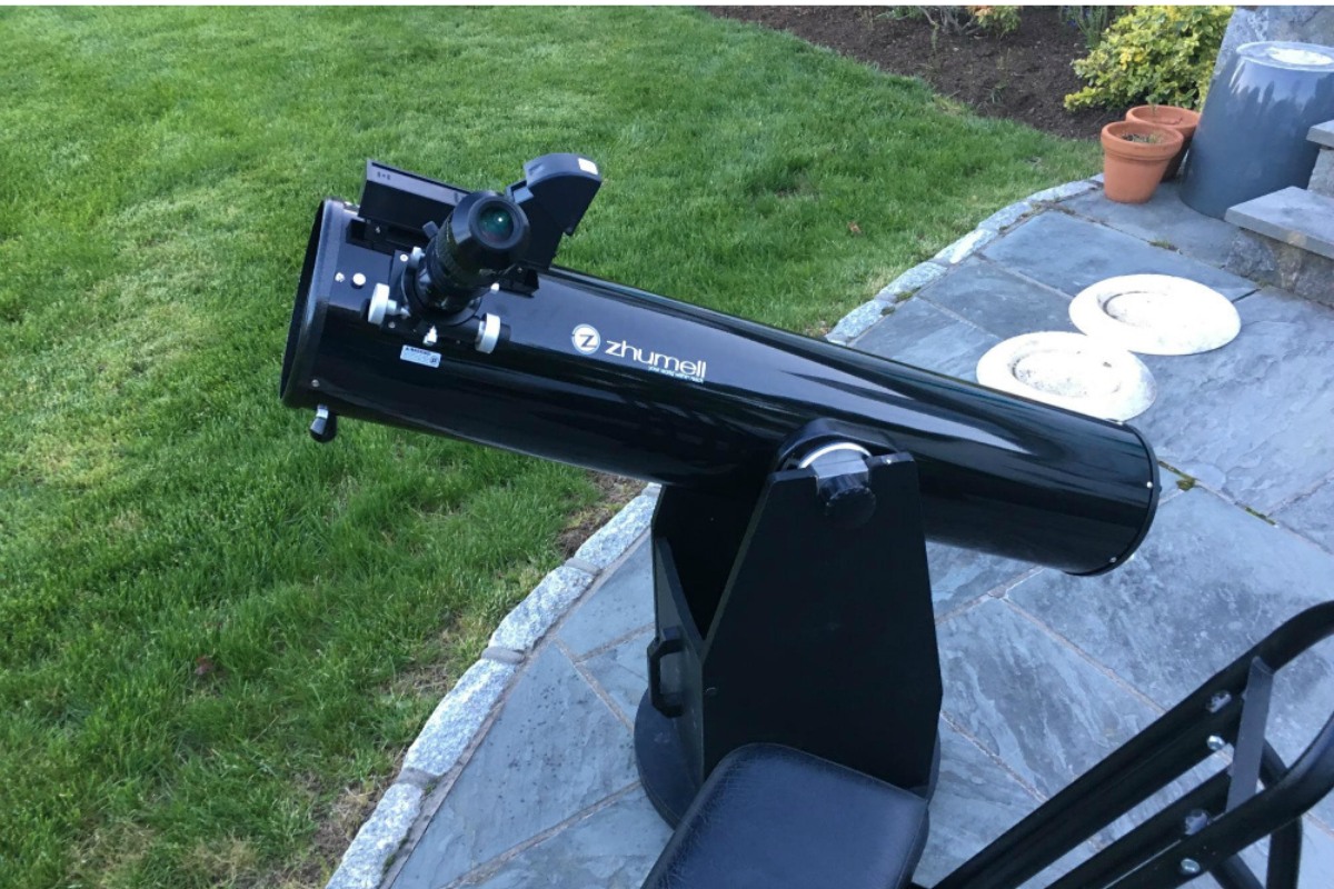 Zhumell Z8 dobsonian telescope