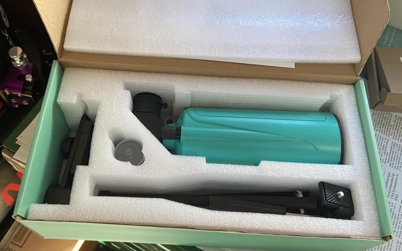 Sarblue Tabletop with Tripod in the box it came with