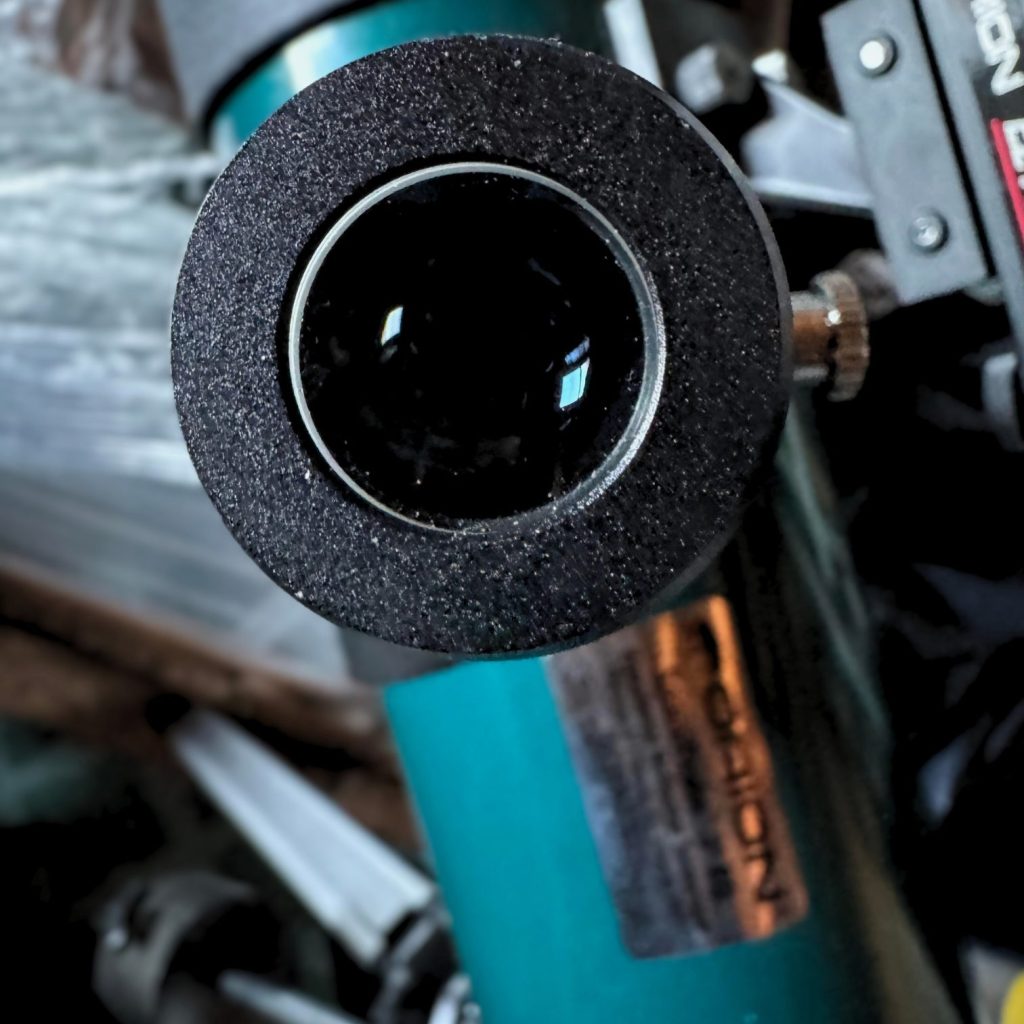 Focus on the eyepiece placed on the focuser of SpaceProbe II 76EQ