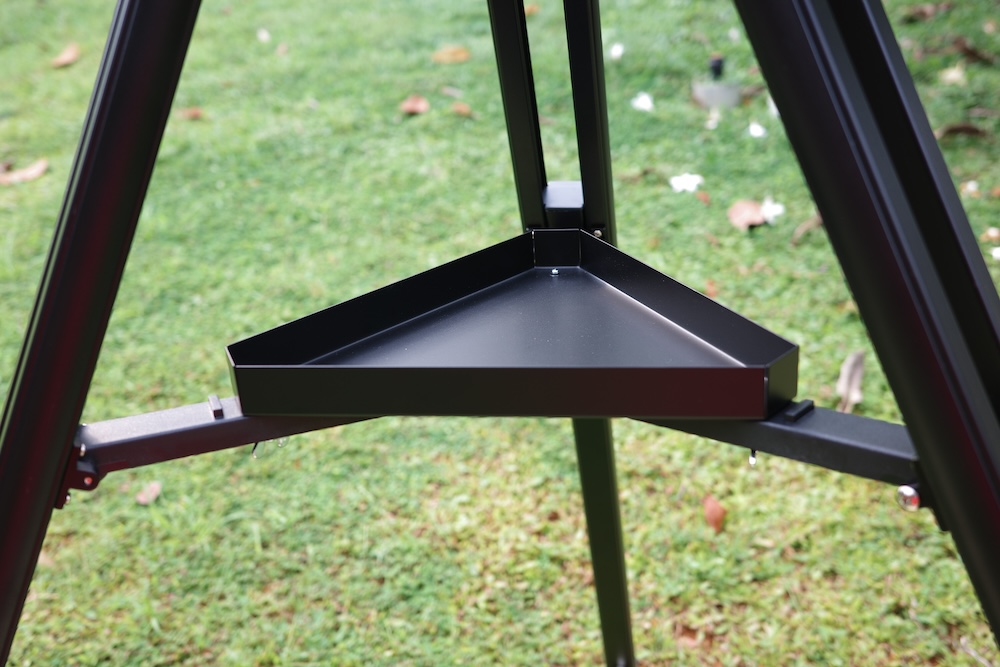 The accessory tray in DX 130AZ