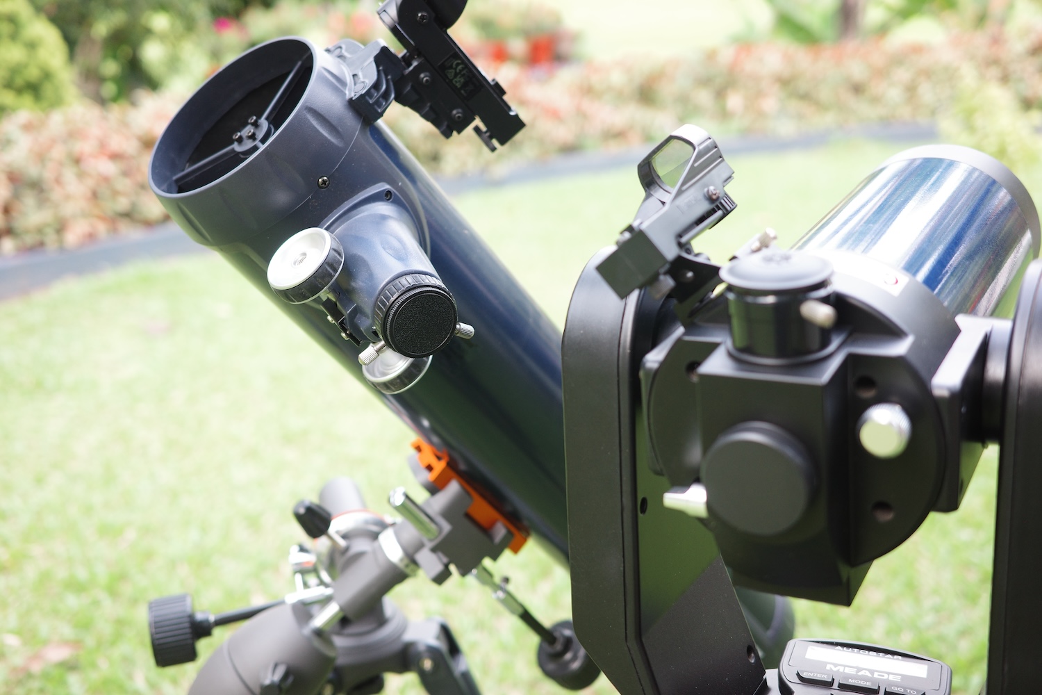 External Focuser on Newtonian Reflector vs Internal Focuser Knob on Meade ETX Maksutov