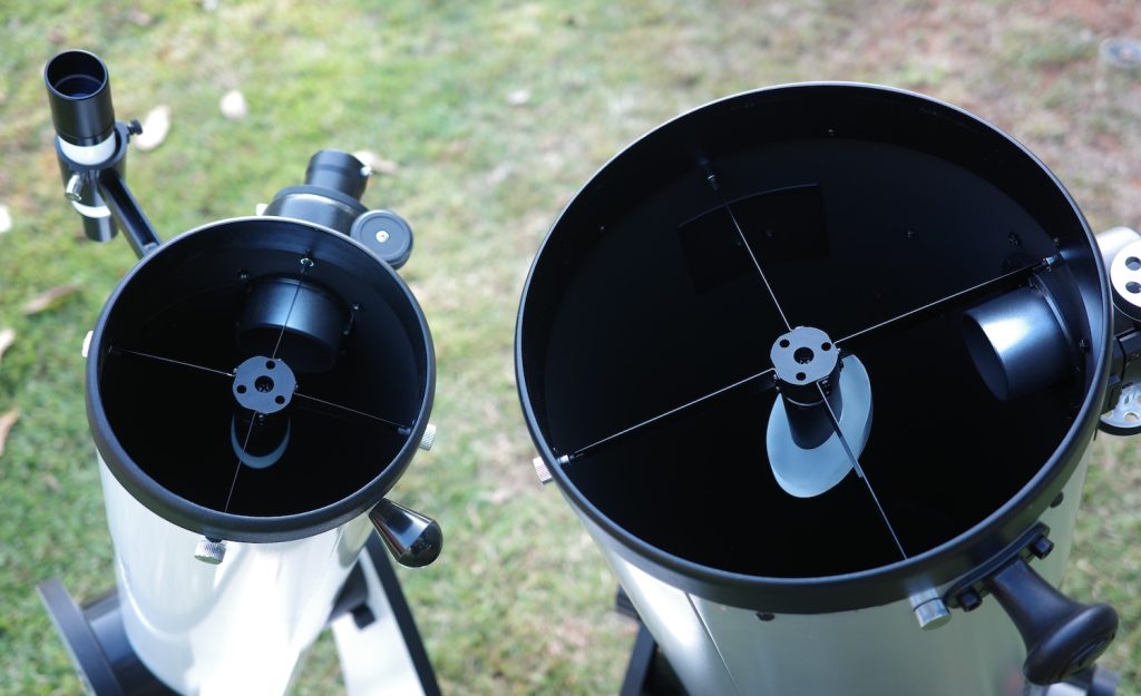 6" and 10" reflector telescope's secondary mirror holder